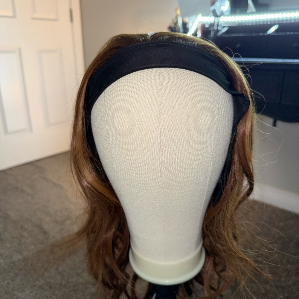 Chelsey Smith Sharpay Hazelnut Headband Wig - Picture 2 of 3